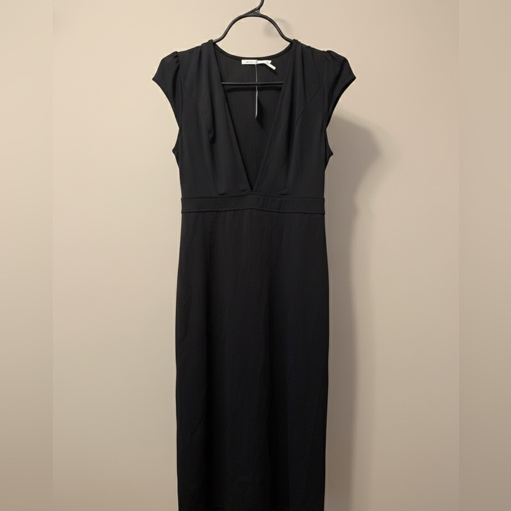 Chic Black Midi Dress
